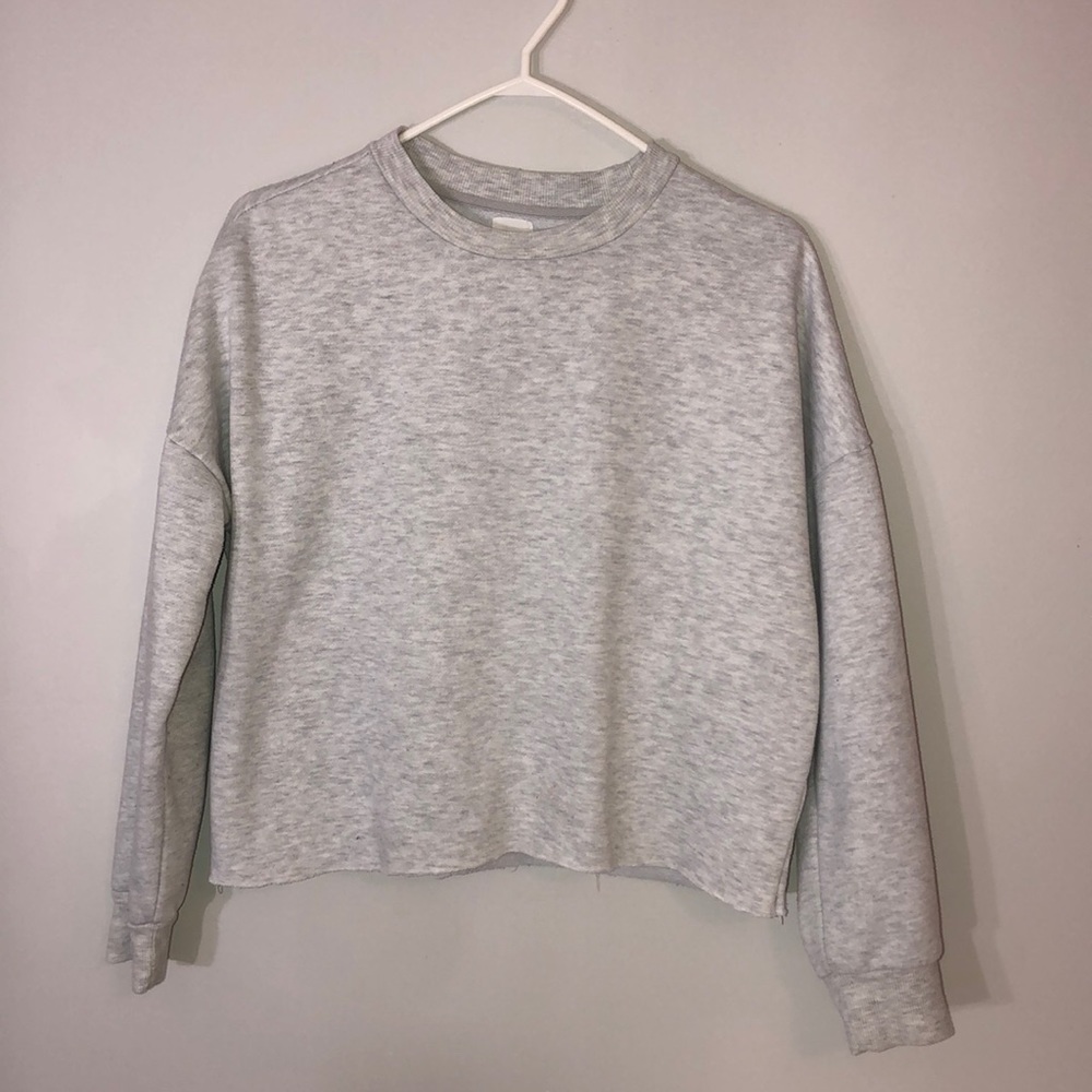 Cropped crewneck